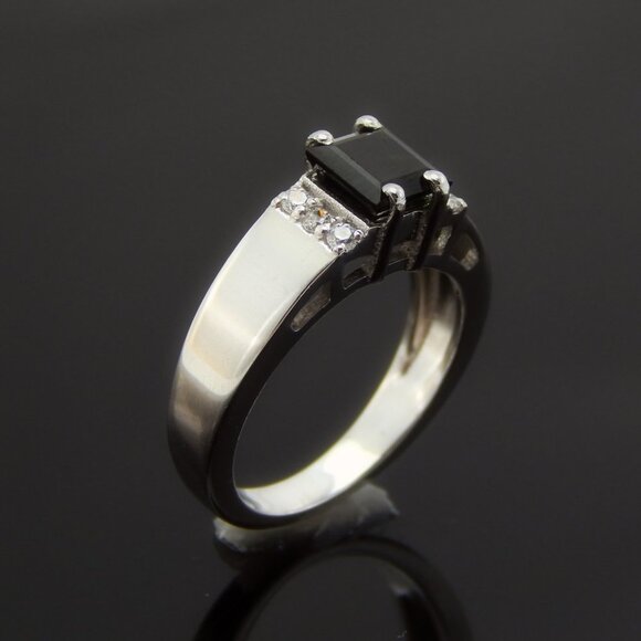 Genuine Green Tourmaline Cushion Cut Ring in 925 Sterling Silver - Picture 3 of 4